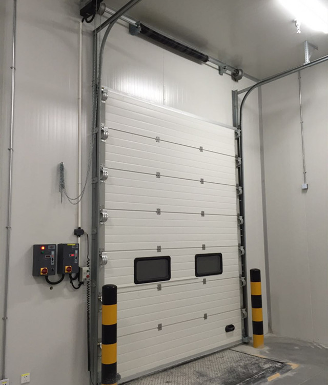 工業(yè)保溫滑升門(mén)